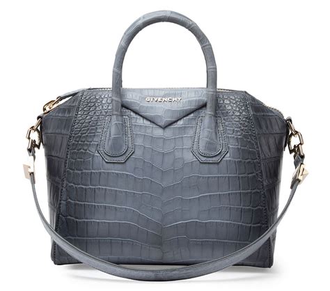 The Ultimate Bag Guide: The Givenchy Antigona Bag.